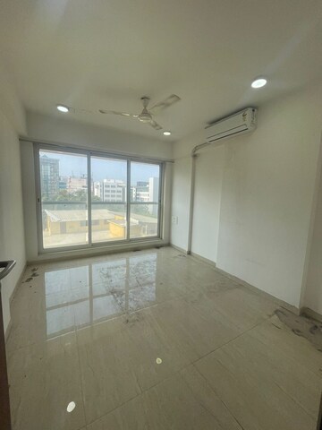 2 BHK Apartment For Rent in The Heights, Andheri East