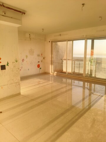 Room in 3 BHK Apartment at Satyam Imperial Heights, Ghansoli – for Rent