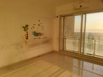 Room in 3 BHK Apartment at Satyam Imperial Heights, Ghansoli – for Rent
