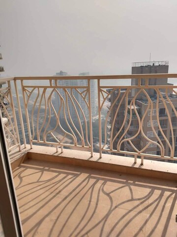 Balcony in 4 BHK Apartment at ATS Triumph, Sector 104 – for Rent