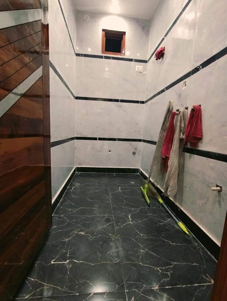 Kitchen, subhash park 1 Bedroom 400 Sq.Ft. Builder Floor In Subhash Park Delhi 8208747