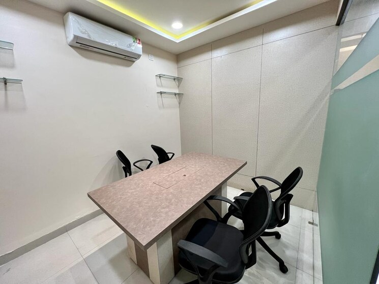 Team Area, hoshangabad road Commercial Office Space 1000 Sq.Ft. In Hoshangabad Road Bhopal 8208753