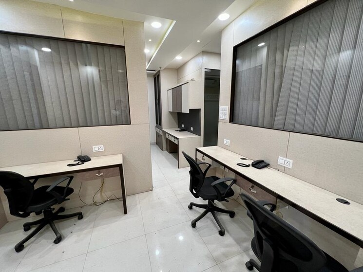 Team Area, hoshangabad road Commercial Office Space 1000 Sq.Ft. In Hoshangabad Road Bhopal 8208753