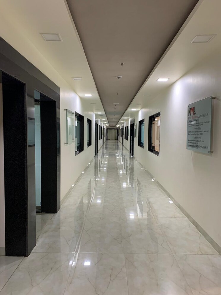 undefined, hoshangabad road Commercial Office Space 1000 Sq.Ft. In Hoshangabad Road Bhopal 8208753