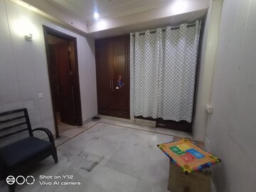 Bedroom in 3 BHK Builder Floor at Kailash Colony – for Rent