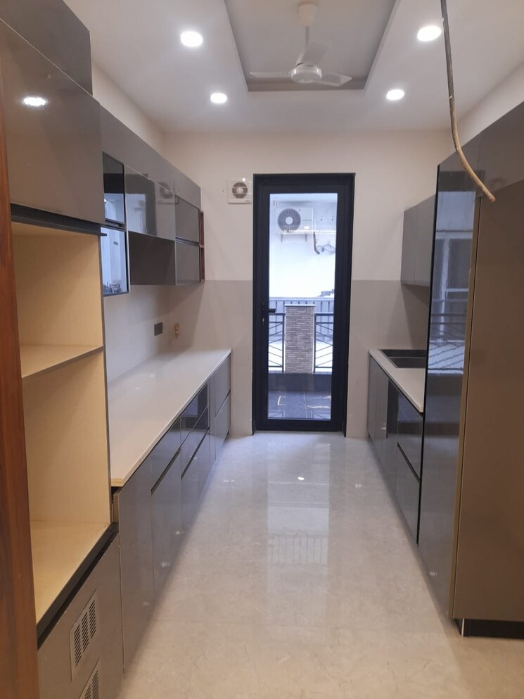 Kitchen, palam-vihar-residents-association 4 Bedroom 2069 Sq.Ft. Builder Floor In Palam Vihar Gurgaon 8208799