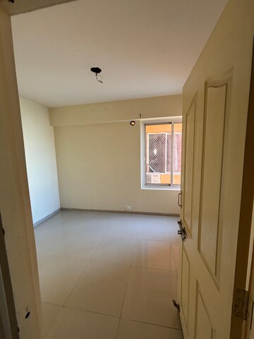 Room in 2 BHK Apartment at Wave Dream Homes, Wave City – for Sale