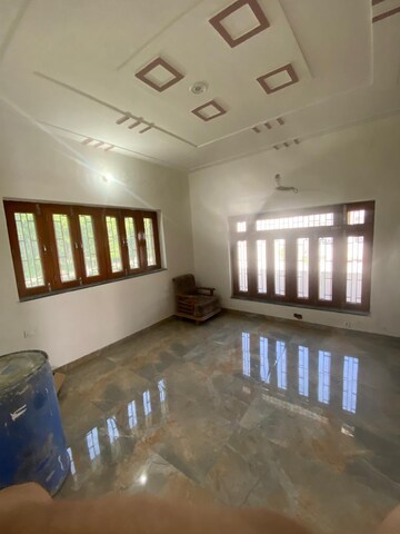 Kitchen in 4 BHK Independent House at Ansal Sushant Golf city, Sushant Golf City – for Rent