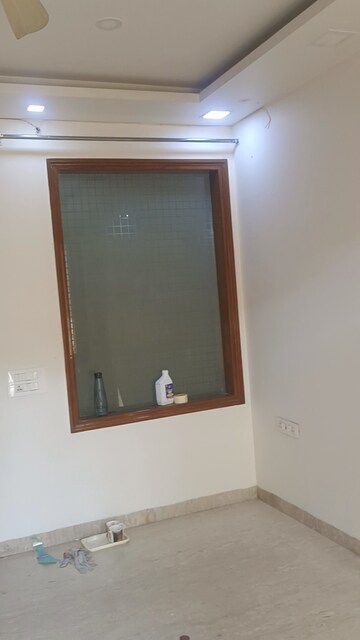 Furnished Amenities in 3 BHK Builder Floor at New Rajinder Nagar – for Rent