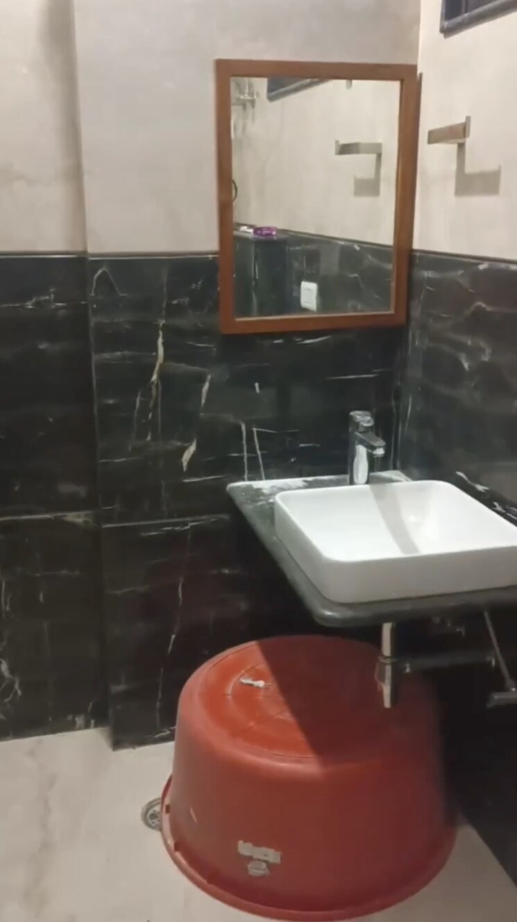 Kitchen, new rajinder nagar 3 Bedroom 1160 Sq.Ft. Builder Floor In New Rajinder Nagar Delhi 8208890