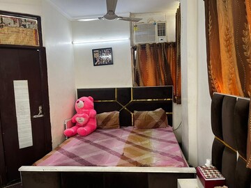 Bedroom in 2 BHK Builder Floor at DLF Vibhuti Khand, Gomti Nagar – for Rent