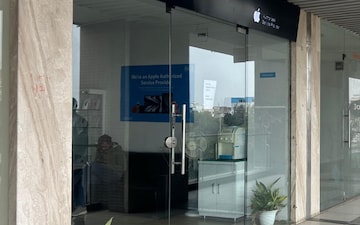 Shop For Rent in Hoshangabad Road