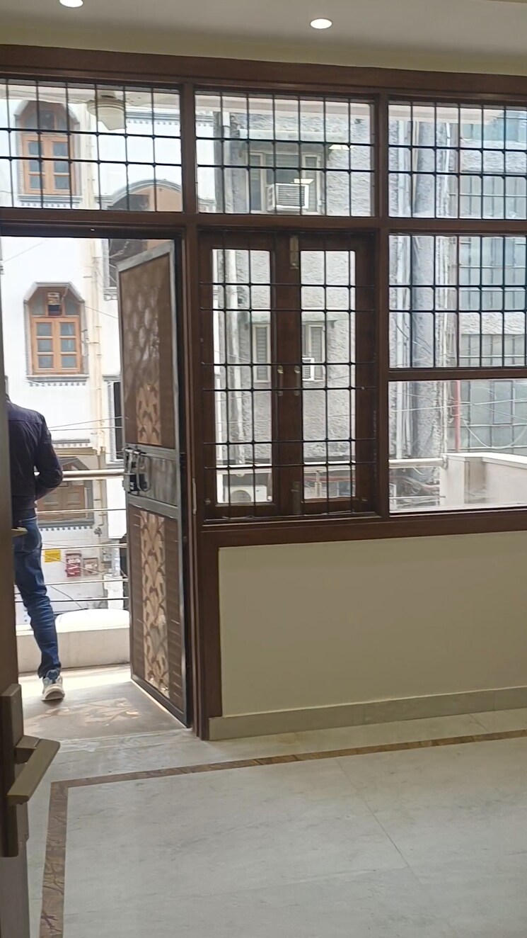 Room, old rajinder nagar 3 Bedroom 780 Sq.Ft. Builder Floor In Old Rajinder Nagar Delhi 8208911