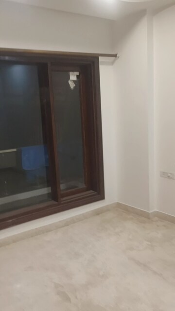 Room in 3 BHK Builder Floor at New Rajinder Nagar – for Rent
