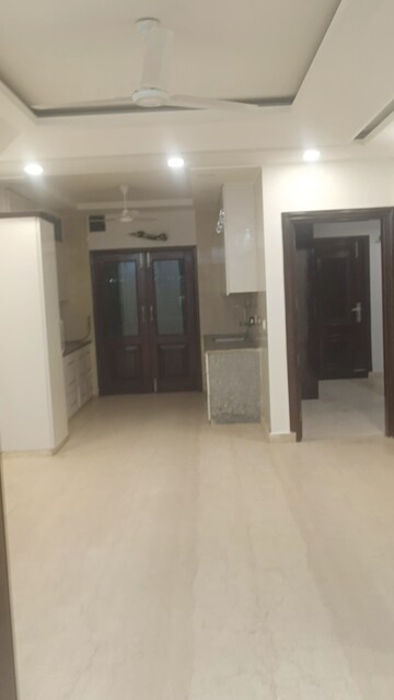 Room in 3 BHK Builder Floor at New Rajinder Nagar – for Rent