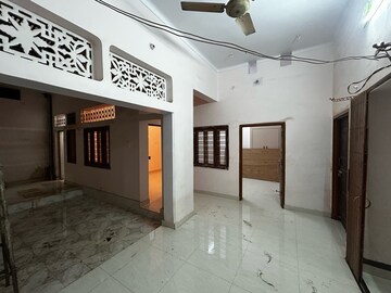 Living Room in 3 BHK Independent House at Alopi Bagh – for Rent