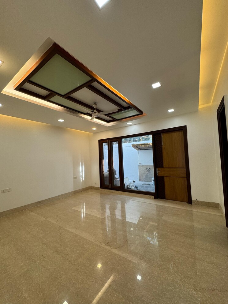 Room, saket 4 Bedroom 800 Sq.Yd. Independent House In Saket Delhi 8208966