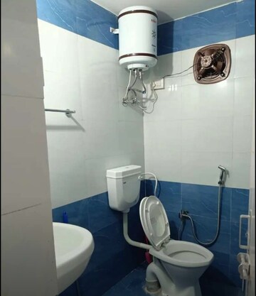 Bathroom in 2 BHK Apartment at Aliganj – for Rent