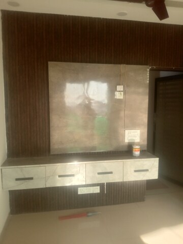 Furnished Amenities in 2 BHK Apartment at Mahagun Mywoods, Sector 16c Greater Noida – for Rent