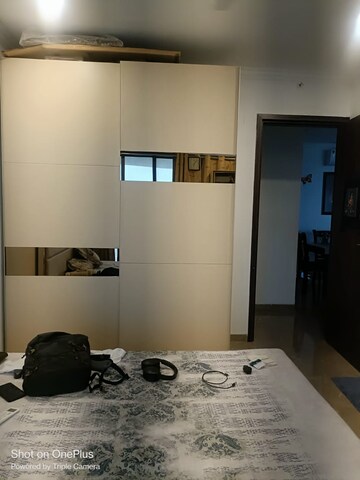 Room in 3 BHK Apartment at The Park Residency Andheri, Andheri West – for Rent