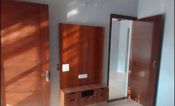 Furnished Amenities in 2 BHK Builder Floor at Aerocity – for Rent