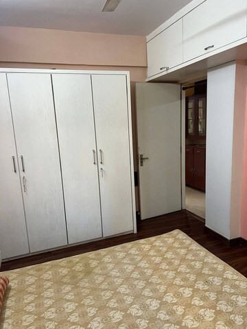 Room in 2 BHK Apartment at Sai Baba Complex Goregaon, Goregaon East – for Rent