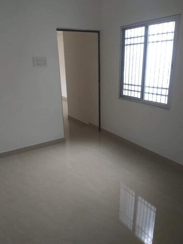 Room in 2 BHK Apartment at Shrinagar – for Rent