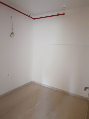 Room in 2.5 BHK Apartment at Piramal Vaikunth, Balkum Pada – for Sale