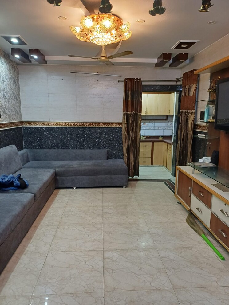 Living Room, paschim vihar 2.5 Bedroom 100 Sq.Yd. Apartment In Paschim Vihar Delhi 8209098