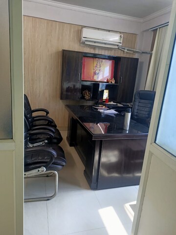  Office Space For Rent in Gomti Nagar