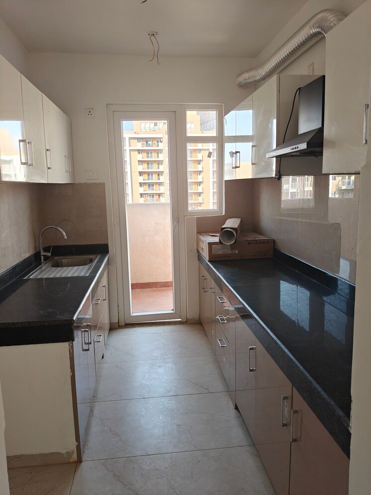 Kitchen, omaxe-hazratganj-residency 3 Bedroom 1710 Sq.Ft. Apartment In Gomti Nagar Lucknow 8209110