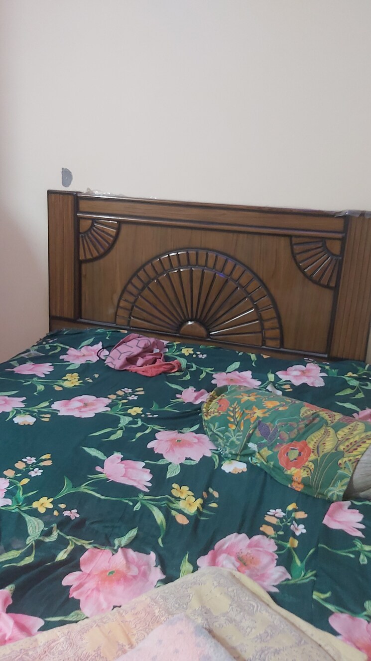 Bedroom, mayur vihar 2.5 Bedroom 480 Sq.Ft. Apartment In Mayur Vihar Delhi 8209181