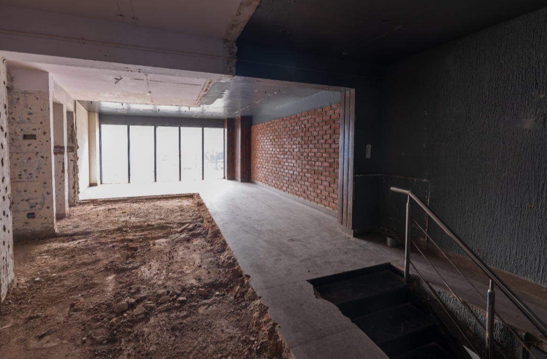 Showroom For Rent in Prizm Greystone