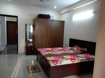 Bedroom in 1 RK Builder Floor at RWA Residential Society, Sector 40 – for Rent