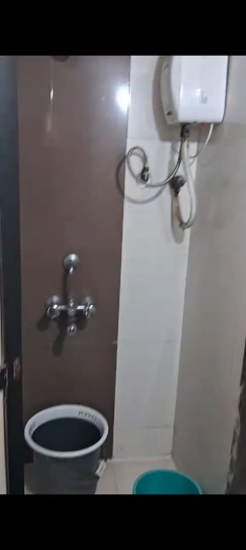 Furnished Amenities in 1 BHK Apartment at Kurla East – for Rent