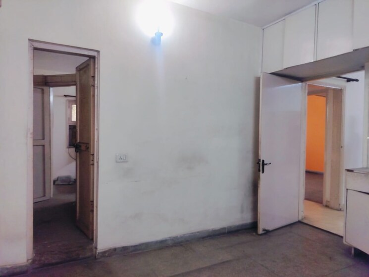 Other, sarita vihar 3 Bedroom 1500 Sq.Ft. Apartment In Sarita Vihar Delhi 8209260