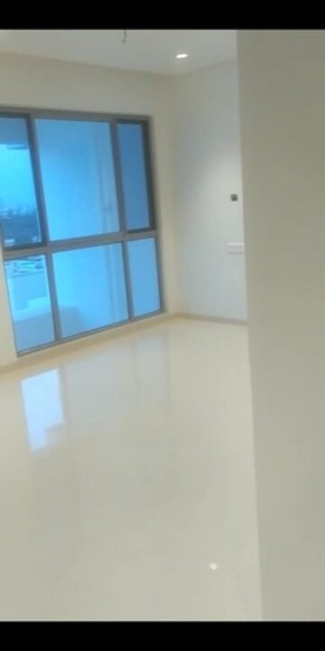 Room in 4 BHK Apartment at Merlin Ventana, Baner – for Sale