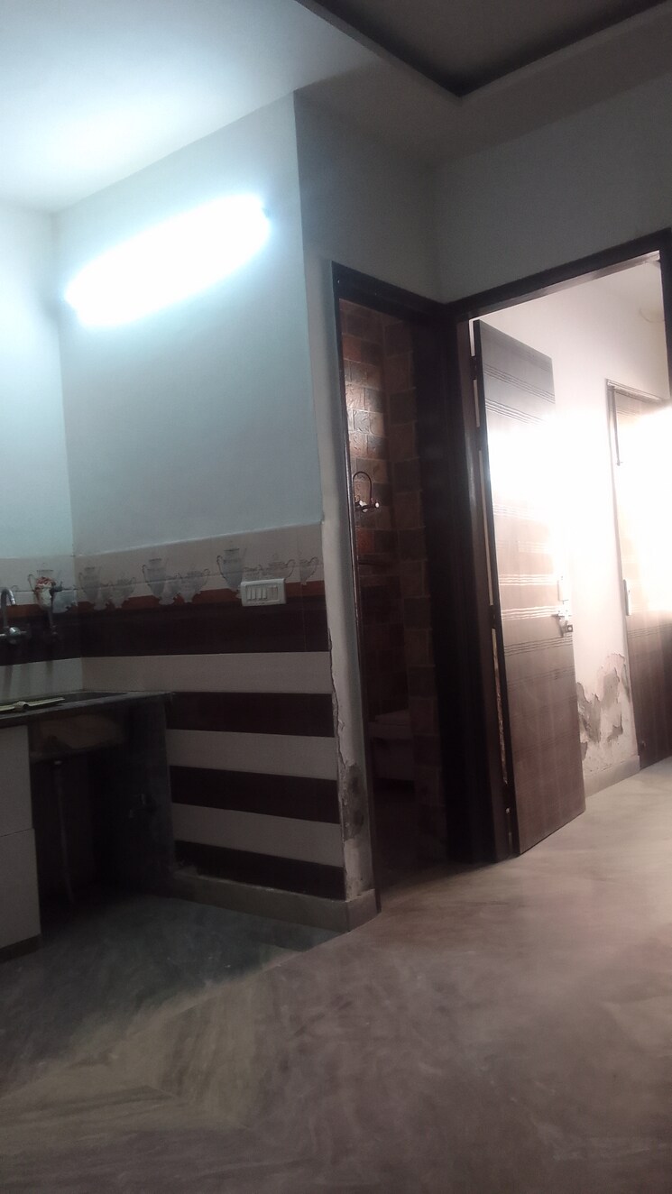 Kitchen, rohini sector 24 2 Bedroom 28 Sq.Mt. Builder Floor In Rohini Sector 24 Delhi 8209294
