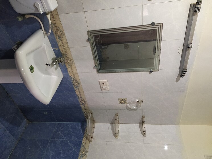 Bathroom, vxl-eastern-heights 3 Bedroom 1280 Sq.Ft. Builder Floor In Ahinsa Khand 1 Ghaziabad 8209346