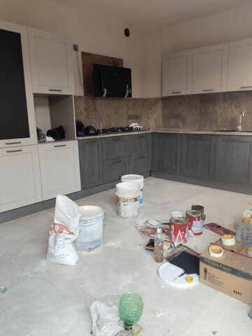 Kitchen in 5 BHK Villa at Unitech Uniworld Resorts-The Residences, Sector 33 – for Rent