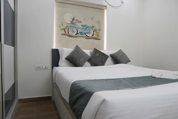 Bedroom in 3 BHK Apartment at Raghavendra Arcade, Kondapur – for Rent