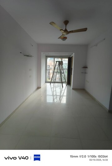 Room in 2 BHK Apartment at Shelton Vista, Nerul – for Rent