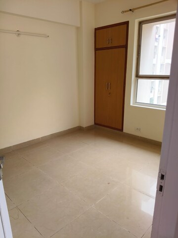 Room in 3 BHK Apartment at Eros Wembley Estate, Sector 50 – for Rent