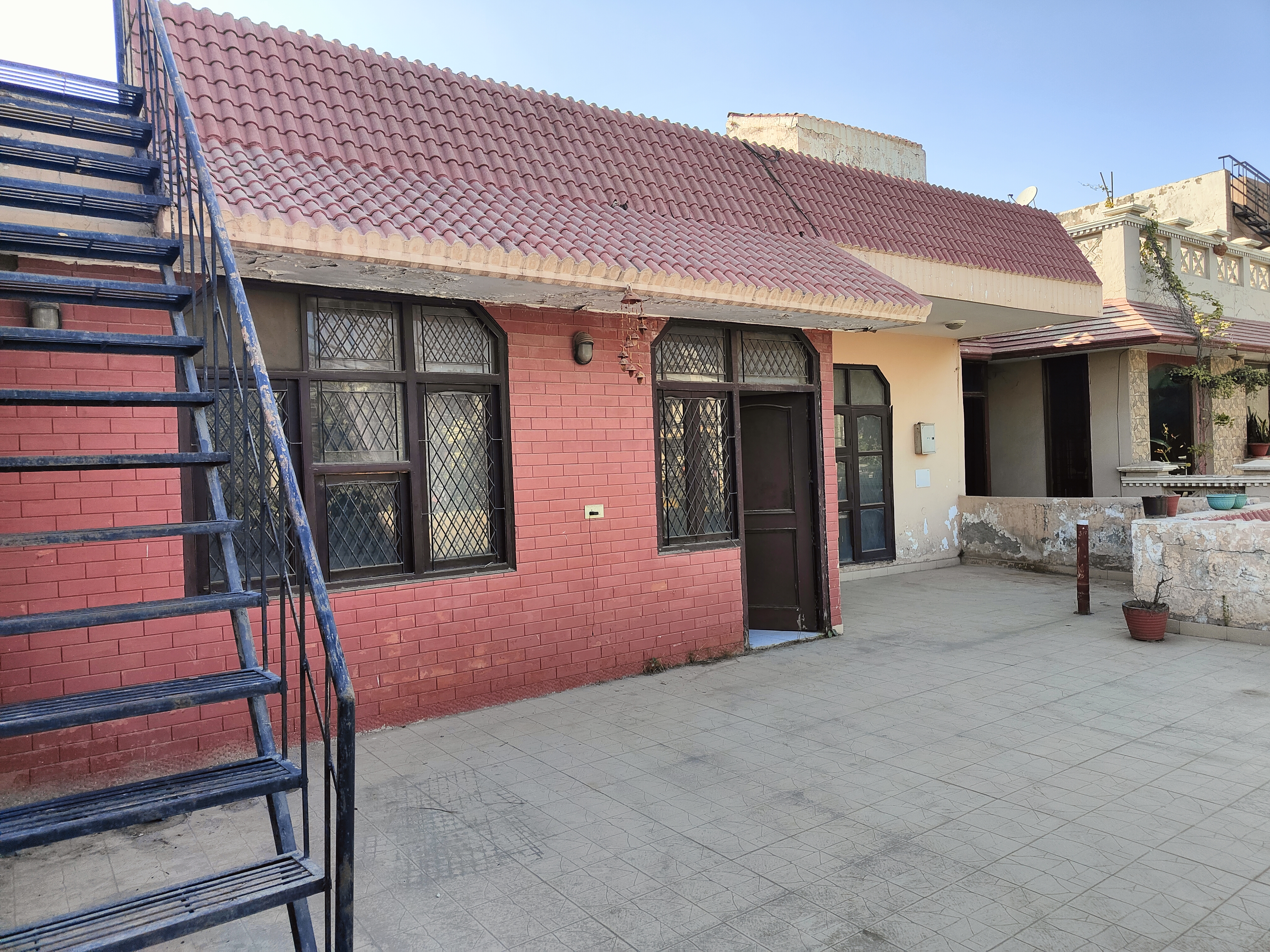 4 BHK + Pooja Room,Servant Room,Study Room,Extra Room Independent House For Sale in Palam Vihar Residents Association