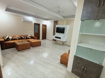 Living Room in 3 BHK Builder Floor at Sector 42 – for Rent