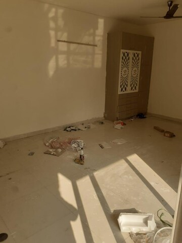 Room in 2 BHK Apartment at Godrej Aria, Sector 79 – for Rent
