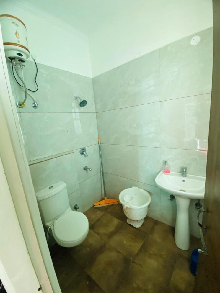 Bathroom, sector 127 3 Bedroom 980 Sq.Ft. Builder Floor In Sector 127 Mohali 8209525
