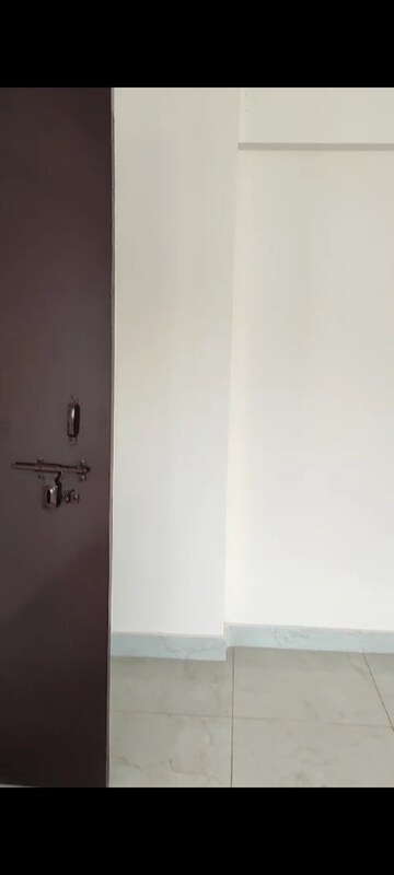 Room in 1 BHK Apartment at Wave City, Wave City – for Rent
