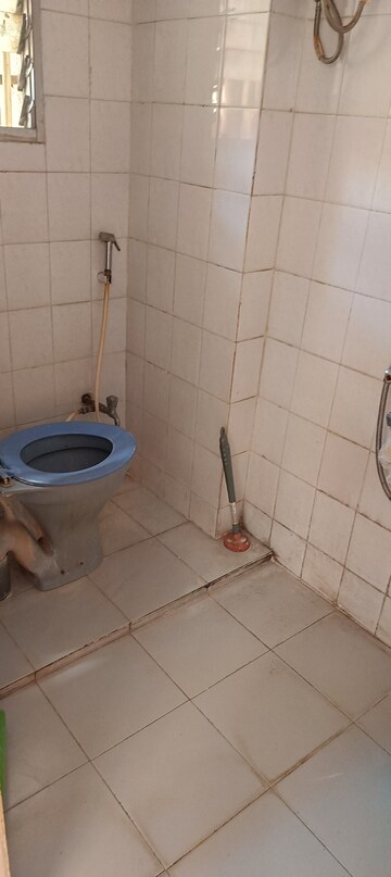 Bathroom in 1 BHK Apartment at Anita Apartment Kandivali, Kandivali East – for Rent
