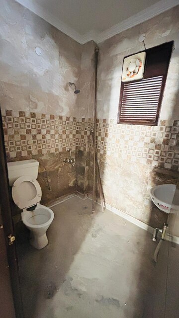 Bathroom in 2 BHK Builder Floor at Sector 45 – for Rent